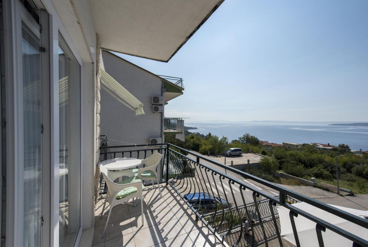 Apartments With A Parking Space Brela, Makarska - 16603 Luaran gambar