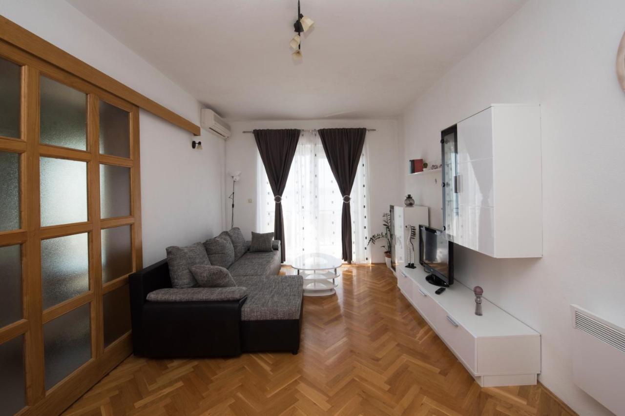Apartments With A Parking Space Brela, Makarska - 16603 Luaran gambar